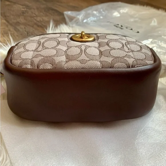 Coach Camera Bag Signature Jacquard - Picture 15 of 16